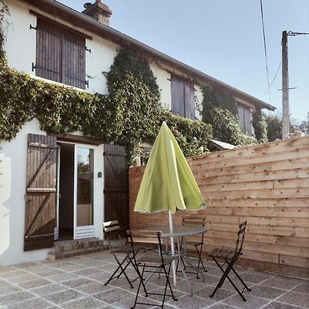 A Deux Pas De Cabourg ,Avec Une Belle Vue Sur La Campagne Normande.A Grangues Екстериор снимка